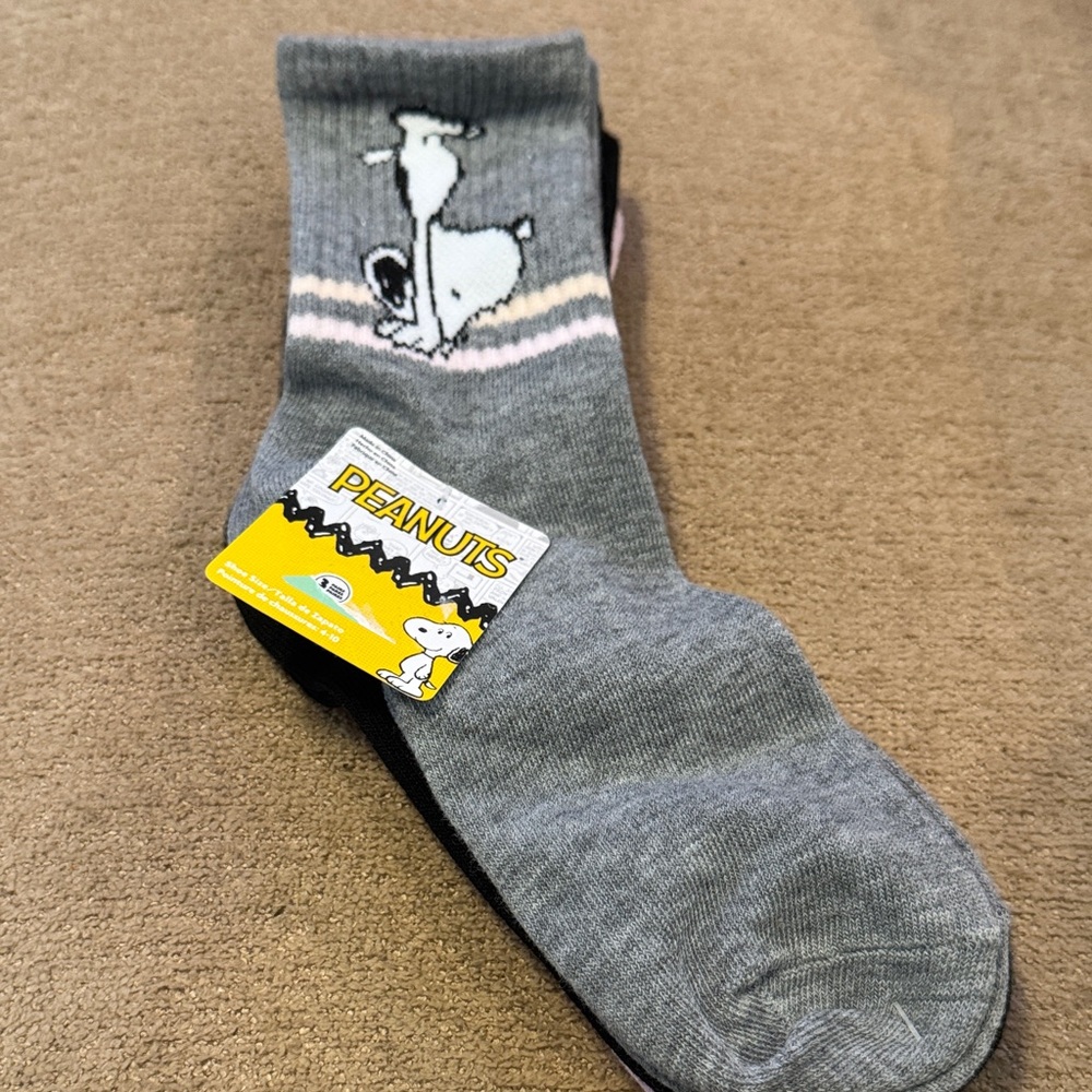 Peanuts Socks with Snoopy